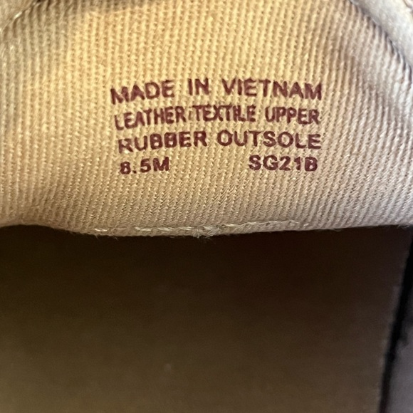 MICHAEL MICHAEL KORS ALLIE WRAP TRAINER SNEAKERS | GOLD & WHITE | 8.5 | EUC - Picture 9 of 10